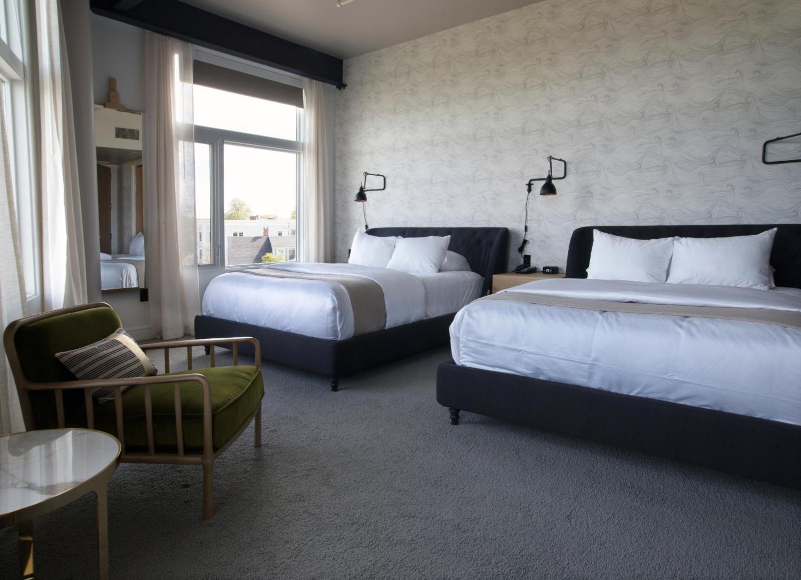 250 Main Hotel