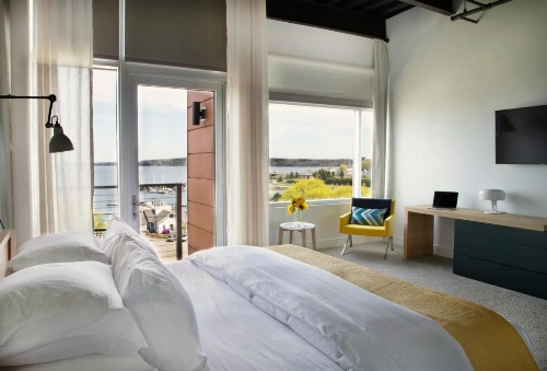 250 Main Hotel image 38