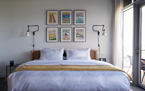 250 Main Hotel image 39